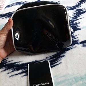 Elizabeth Arden Makeup Bag with Mirror